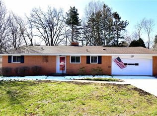 988 Newport Rd, Akron, OH 44303