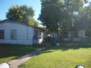 1747-1749 W 7th St, Freeport, TX 77541