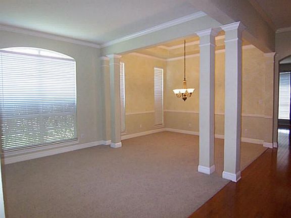 4th image of 5805 Rosewood Ct