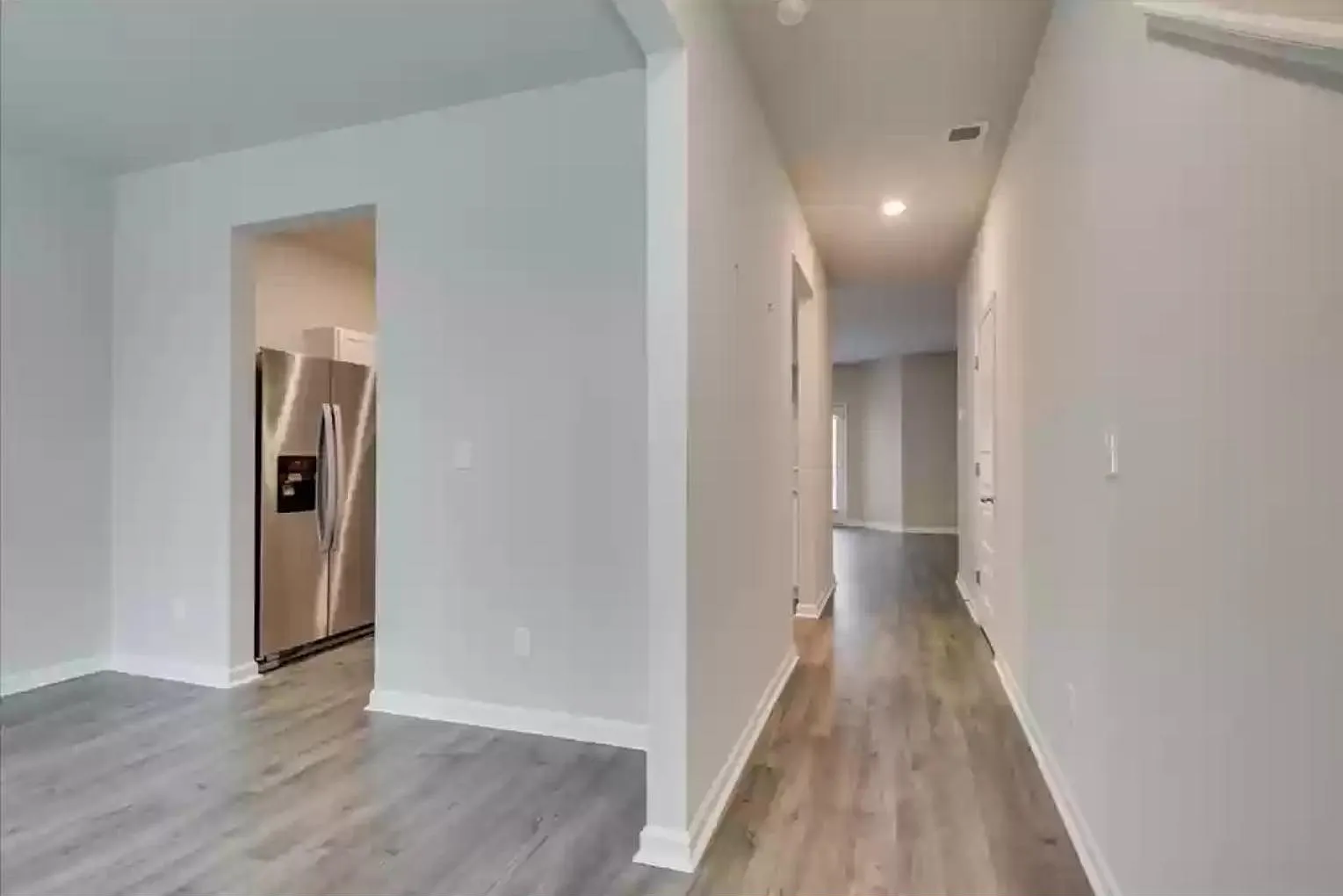 3 bed, 1455 sqft, $1,550 — Photo 2
