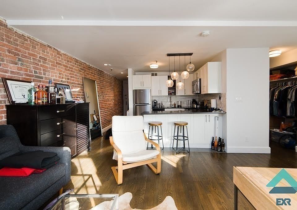 1st image of 66 Pearl St #204B
