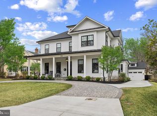 7708 Radnor Rd, Bethesda, MD 20817