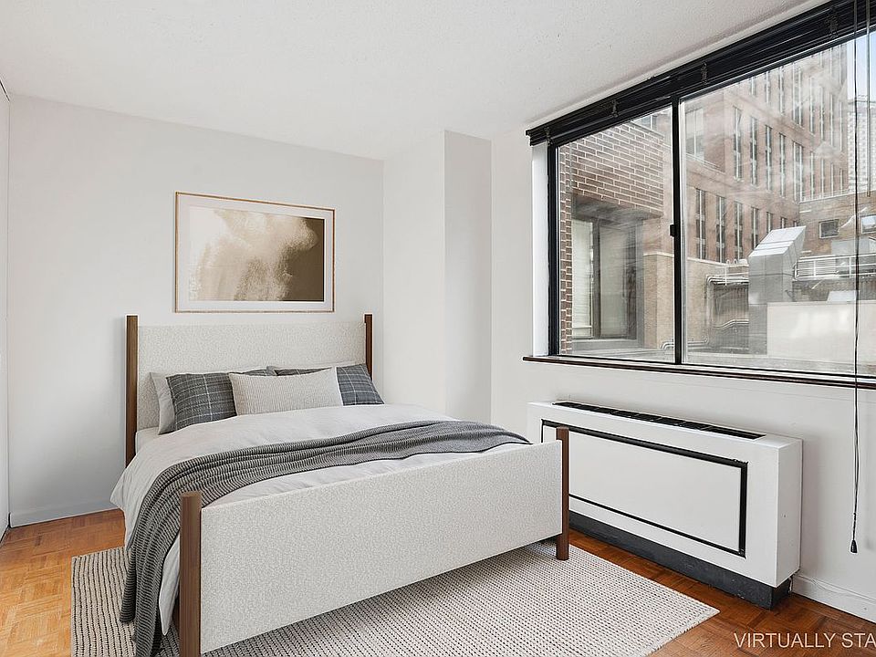 2nd image of 45 W 67th St APT 9E