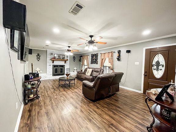 3rd image of 7658 Janelle Dr