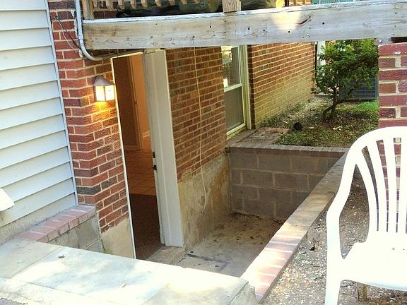 2nd image of 1505 N Pocomoke St APT 3