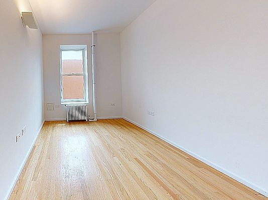 4th image of 632 Throop Ave APT 3A