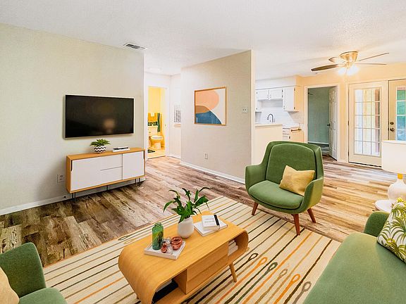 2nd image of 3616 Fairmeadows St #202