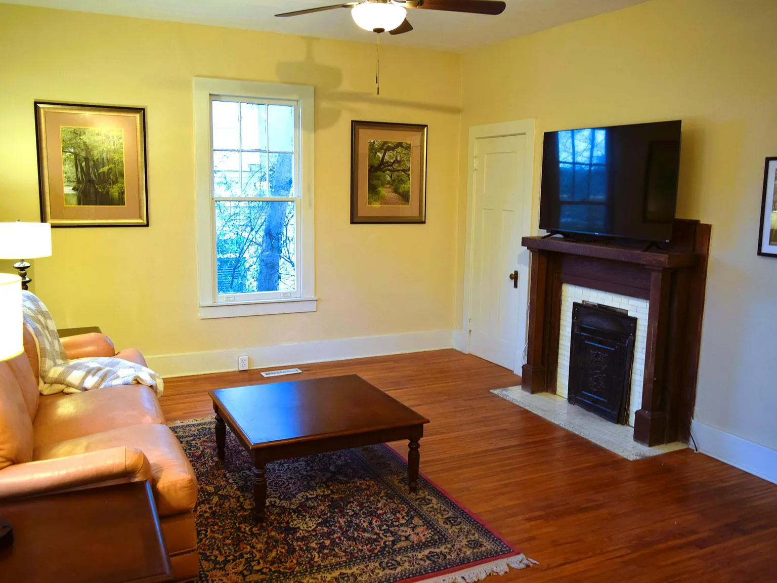 2 bed, 1200 sqft, $1,950 — Photo 2