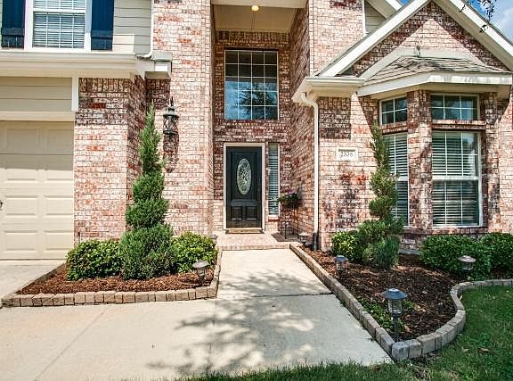 2nd image of 2536 Loch Haven Ct