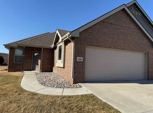 1606 W Cobblestone Ct, Andover, KS 67002