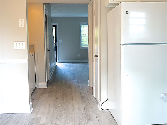 3rd image of 21 Rivers Point Row APT 13B