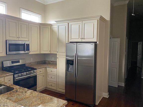 4th image of 3811 Iberville St