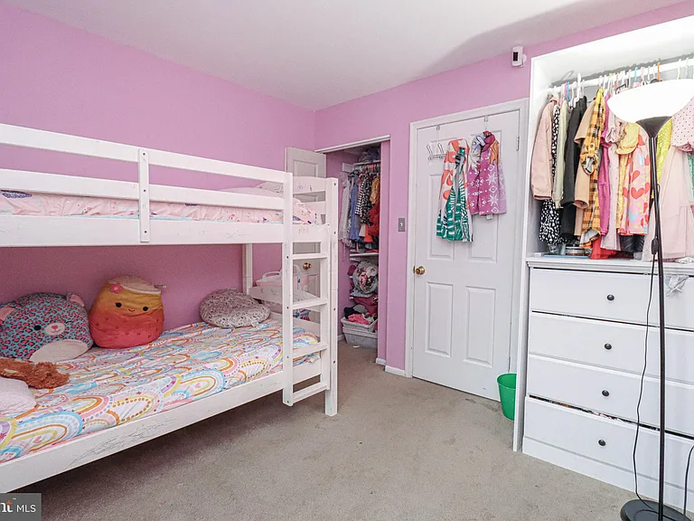 2426 Vineyard Ln — Photo 24