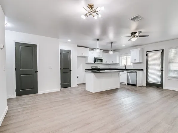 325 Mooring Dr, Yukon, OK 73099