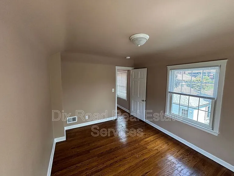 502 N Dick Ave — Photo 26