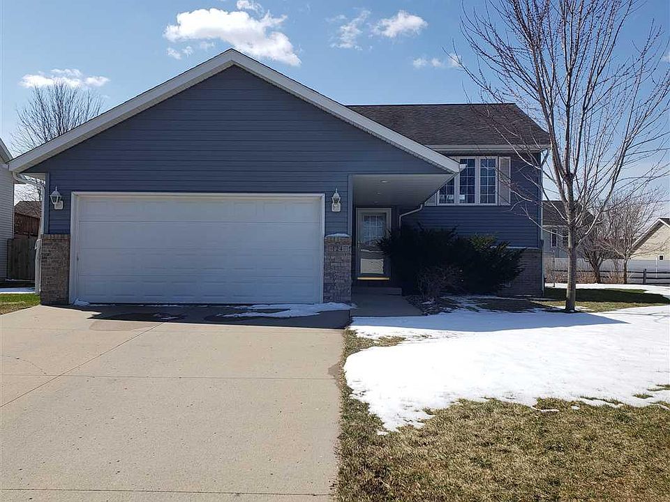 1st image of 124 Spyglass Dr
