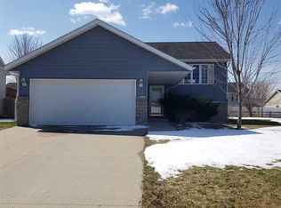 124 Spyglass Dr, Mankato, MN 56001