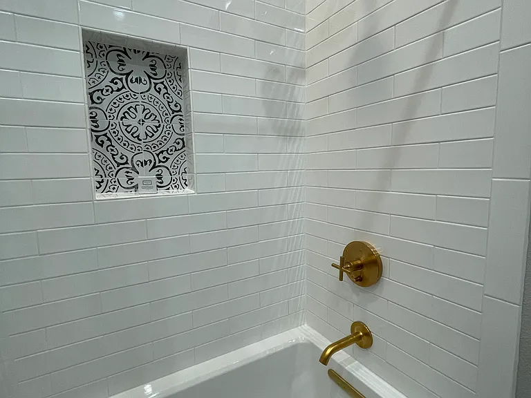 Tub/shower combo