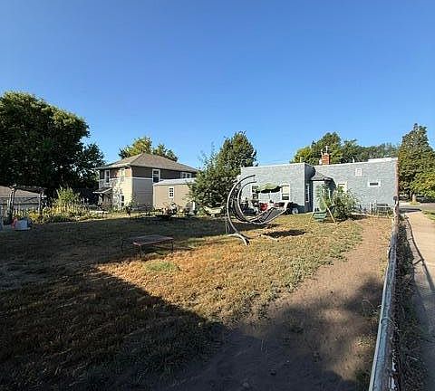 4th image of 318 Front Ave