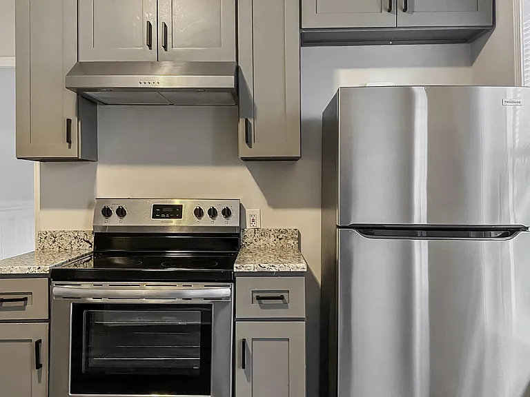 55 Hollander St #1 — Photo 2