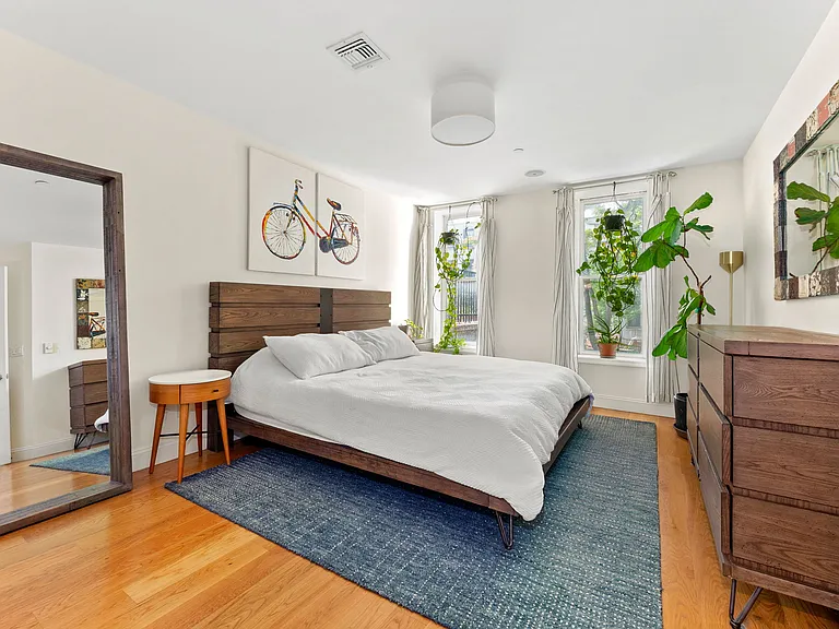 54 State St #2 — Photo 4