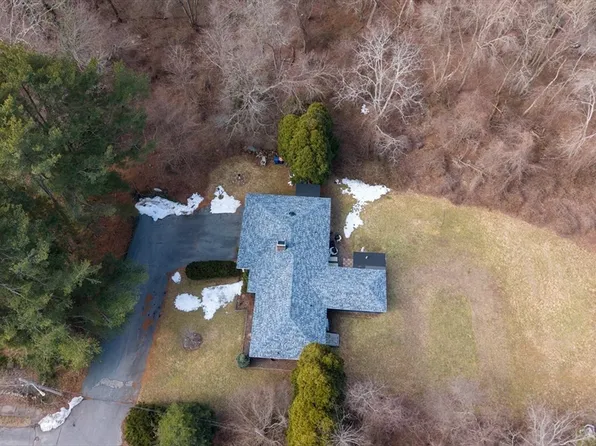 345 Gardner St, New Bedford, MA 02740