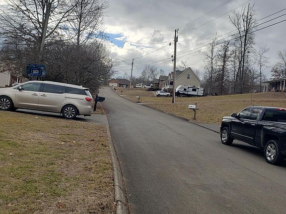 3rd image of Bartlett Dr