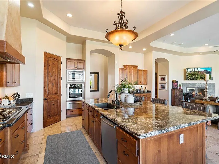 36410 N Boulder View Dr — Photo 17