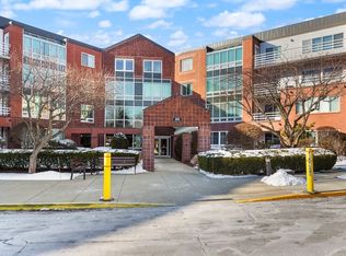 260 Place Ln #260, Woburn, MA 01801