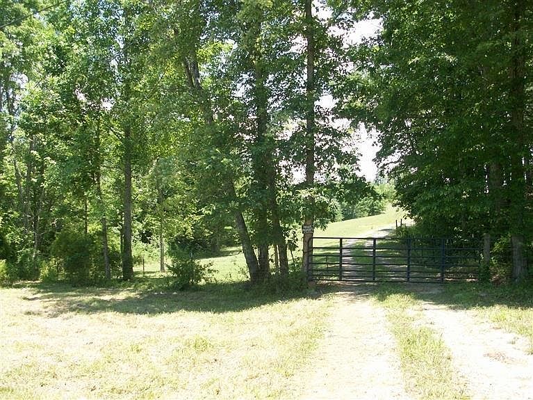 204 S Log Cabin Rd, Williamsburg, KY 40769 | Zillow