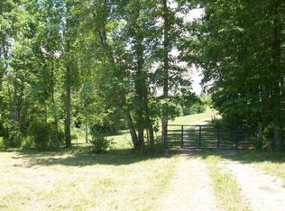 204 S Log Cabin Rd, Williamsburg, KY 40769