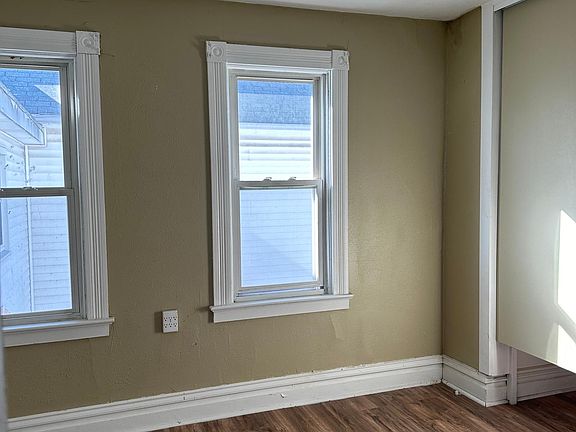 5th image of 421 W Brady St #1