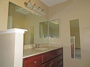 93 Sarah Ct, Windsor, CA 95492