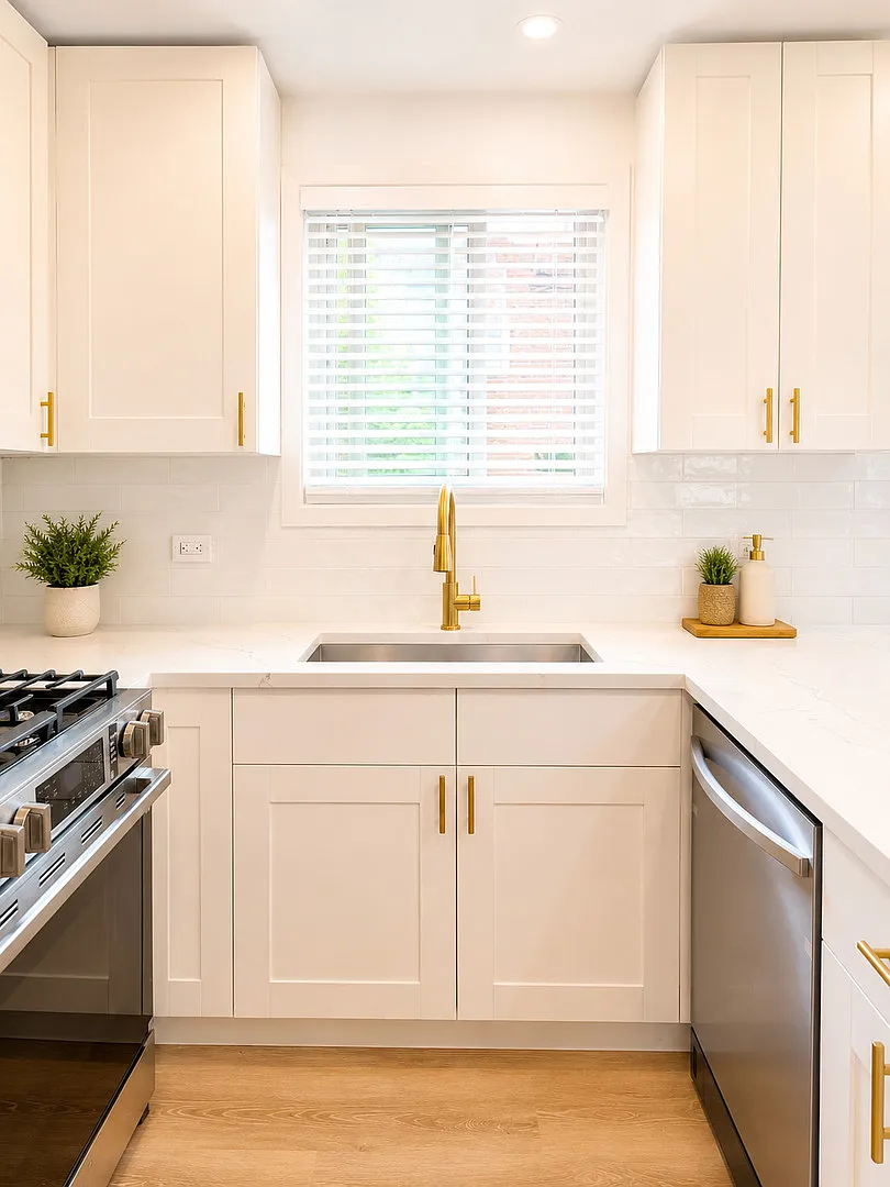2 bed, 1250 sqft, $2,500 — Photo 4