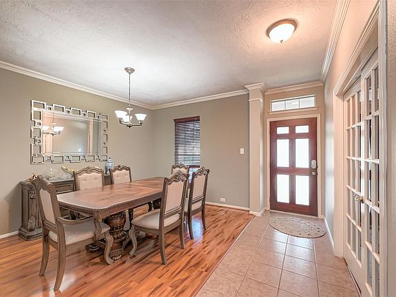 5th image of 7102 Grants Hollow Ln