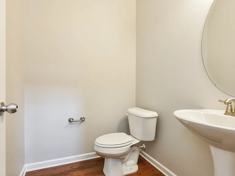 48 Ashby Dr — Photo 12