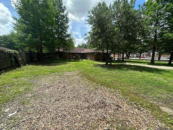 5th image of 12750 Coursey Blvd