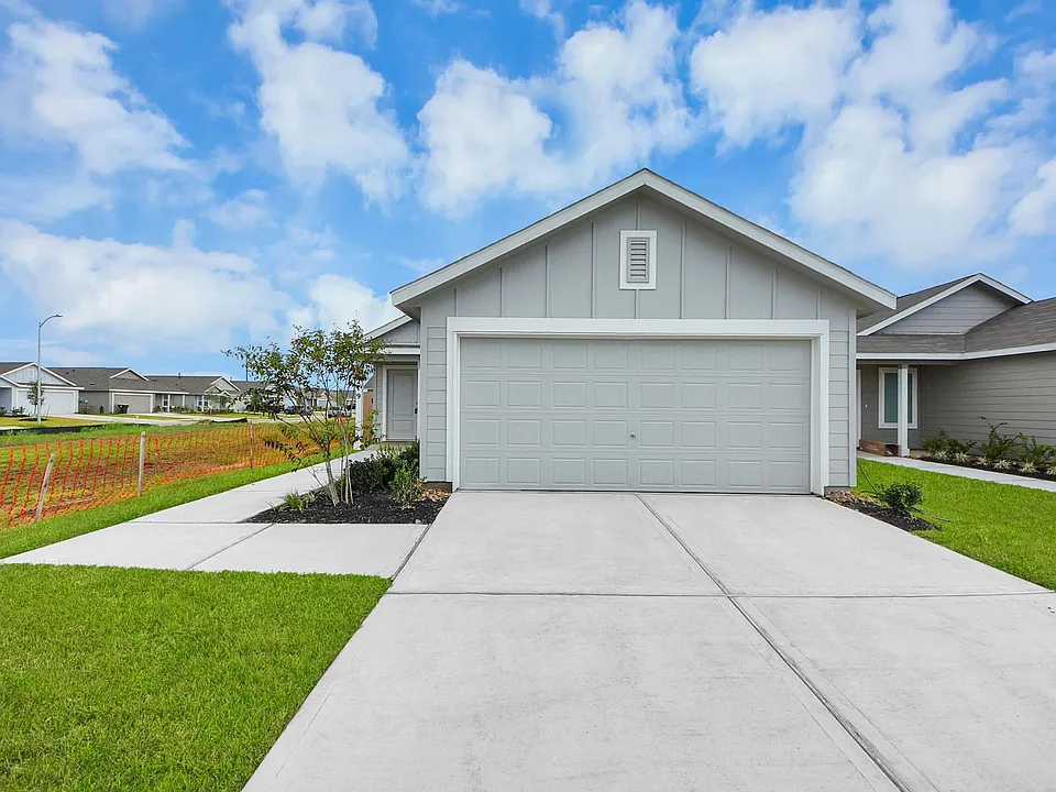 1219 Charlotte Way
