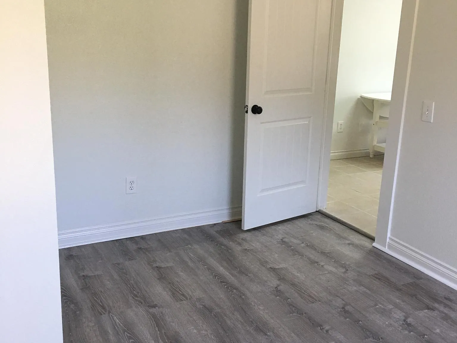 3-465 W Marine Dr — Photo 2