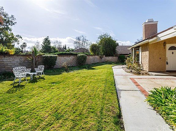2nd image of 25605 Alesna Dr