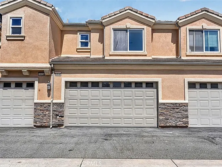 19123 Alexa Ln — Photo 22