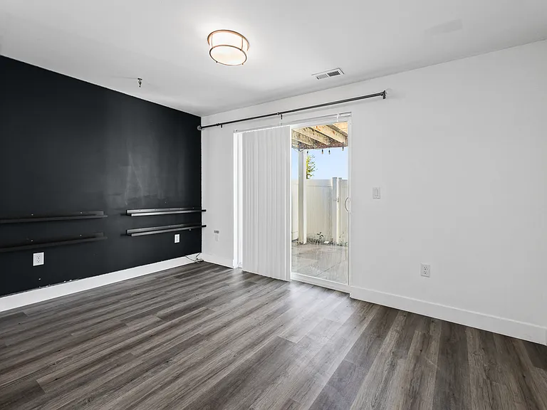 4442 W Lone Shadow Ln — Photo 27