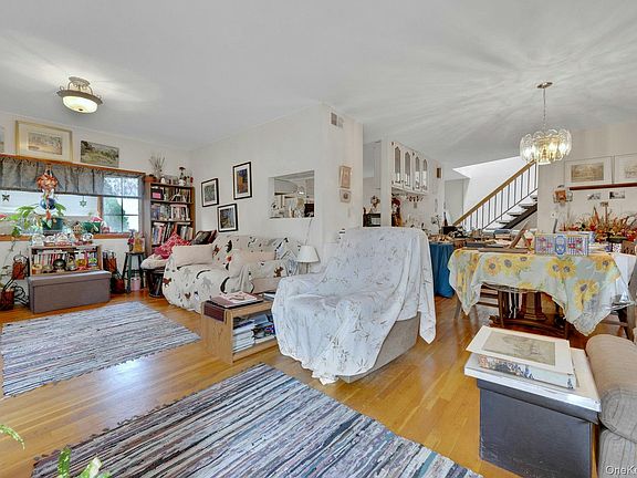 5th image of 309 Pelham Road