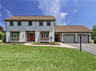 100 Pinecrest Dr, Beaver Falls, PA 15010