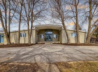 3700 W Van Dorn St, Lincoln, NE 68522