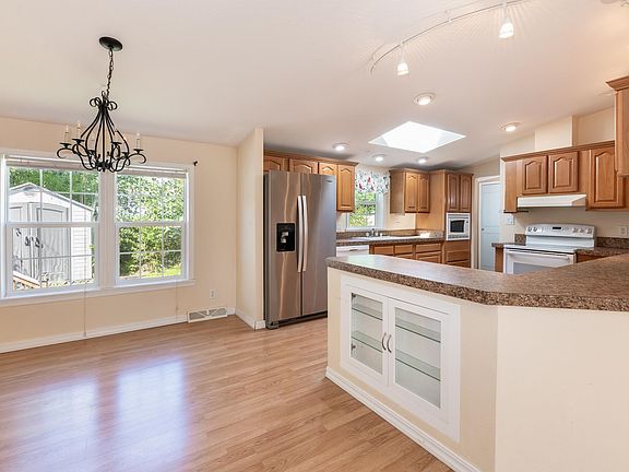 4th image of 65 Osprey Road