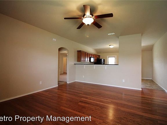 3rd image of 5305 SW Sahara St