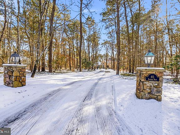 3rd image of 65 Bortons Rd