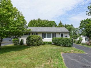 2 Brookview Ave, Delmar, NY 12054
