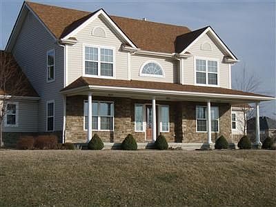 3rd image of 6671 Tavenshire Dr